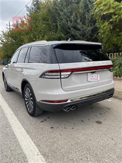 Lincoln Aviator